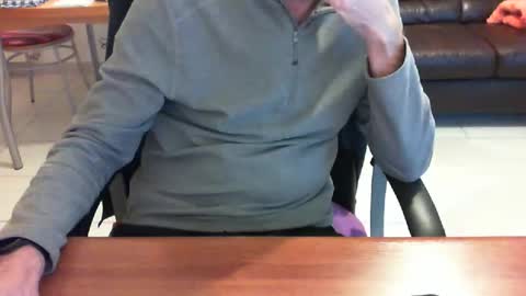 didonc from france..... online show from February 14, 2026, 7:54 pm