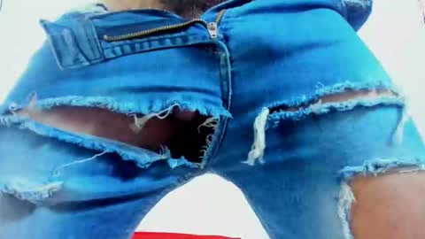 Diego online show from October 22, 2025, 1:55 pm