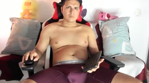 Snapshot of diegodelgado200521 chatting on June 12, 2026, 11:20 am alexerdiego online show from June 12, 2026, 11:20 am