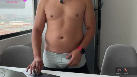 Snapshot of diegolatinguy98 chatting on March 29, 2026, 2:39 pm diegolatinguy98 online show from March 29, 2026, 2:39 pm