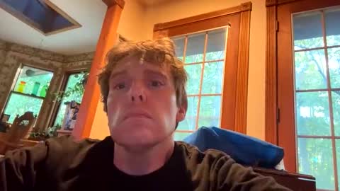 Snapshot of diggitydan1984 chatting on October 22, 2025, 2:06 pm Daniel online show from October 22, 2025, 2:06 pm