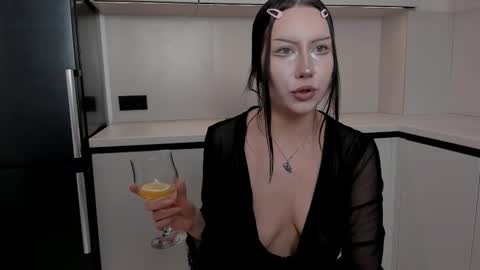 digitalhoe online show from March 1, 2026, 7:16 pm