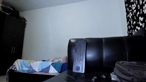 diiego_xxx online show from October 18, 2025, 3:02 pm