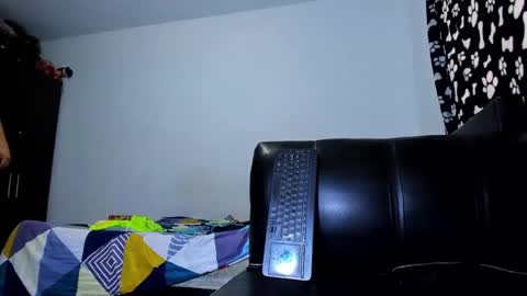 diiego_xxx online show from November 15, 2025, 3:52 pm