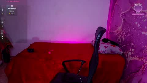 Snapshot of diiosa_latina chatting on June 4, 2026, 8:15 pm diiosa_latina online show from June 4, 2026, 8:15 pm