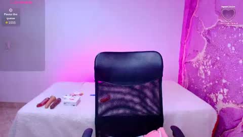 Snapshot of diiosa_latina chatting on June 25, 2026, 7:18 pm diiosa_latina online show from June 25, 2026, 7:18 pm