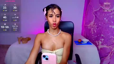 Snapshot of diiosa_latina chatting on July 2, 2026, 8:04 pm diiosa_latina online show from July 2, 2026, 8:04 pm