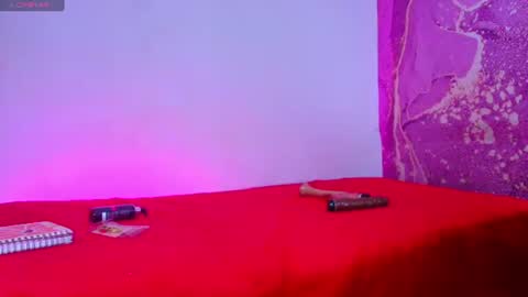 Snapshot of diiosa_latina chatting on July 4, 2026, 7:42 pm diiosa_latina online show from July 4, 2026, 7:42 pm