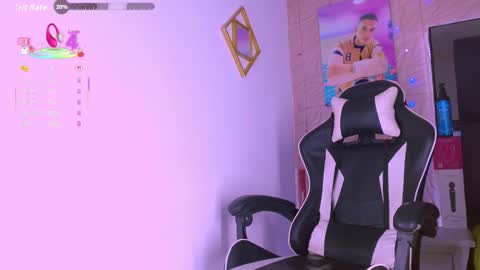 Dilan online show from November 14, 2025, 8:07 pm