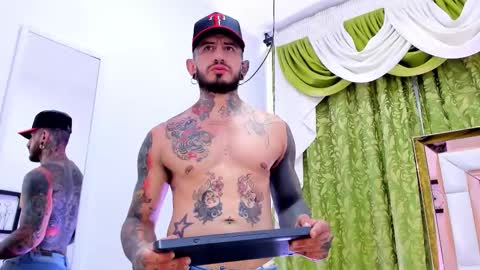 Snapshot of dilan_scootk_ chatting on November 19, 2025, 7:36 pm dilan_scootk_ online show from November 19, 2025, 7:36 pm