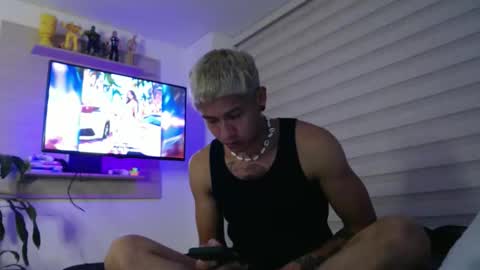 dilanxxx8888 online show from November 1, 2025, 4:58 am