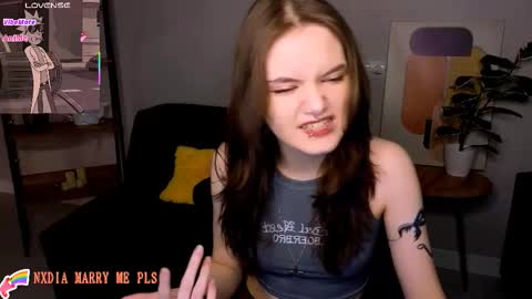 Dilara online show from March 3, 2026, 9:31 pm