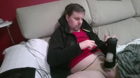 dili999 online show from February 9, 2025, 6:16 pm