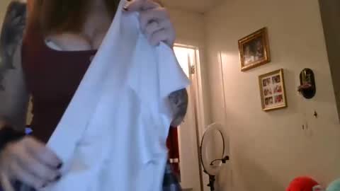 Snapshot of dimepiecexxx chatting on January 24, 2025, 11:37 am Sofie online show from January 24, 2025, 11:37 am