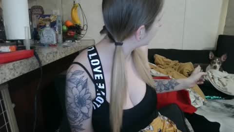 Snapshot of dimepiecexxx chatting on February 4, 2025, 6:38 pm Sofie online show from February 4, 2025, 6:38 pm