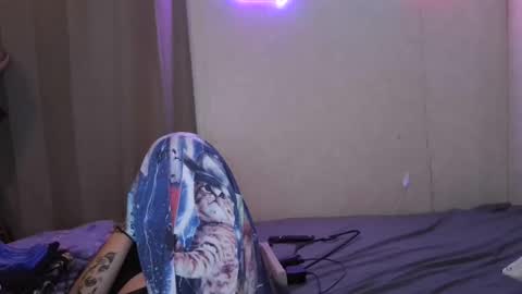 Snapshot of dimepiecexxx chatting on October 29, 2025, 6:26 am Sofie online show from October 29, 2025, 6:26 am