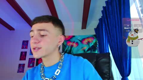 Julian Independent Model online show from December 5, 2024, 10:23 pm