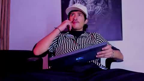 Snapshot of dimitrideluxe chatting on September 8, 2025, 7:02 pm Dimitri online show from September 8, 2025, 7:02 pm