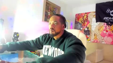 dimitry kyle mucle online show from November 5, 2025, 10:43 pm