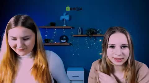 dina_bloom online show from January 15, 2026, 9:36 am