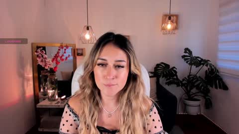 Snapshot of dina_ride chatting on December 20, 2024, 12:16 pm online show from December 20, 2024, 12:16 pm