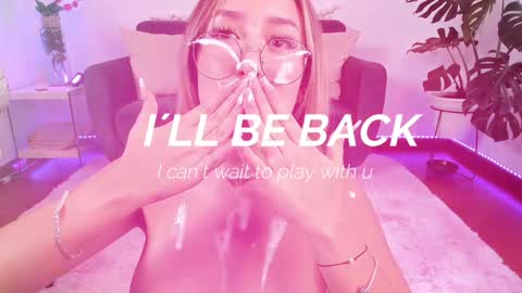 Snapshot of dina_ride chatting on February 2, 2025, 12:35 pm online show from February 2, 2025, 12:35 pm