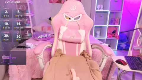 Dina online show from October 22, 2025, 4:24 am