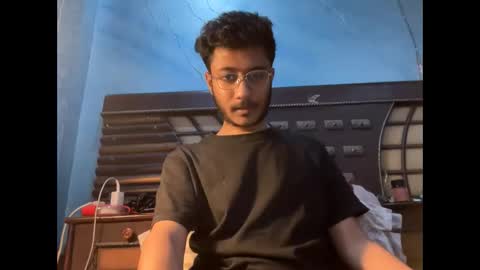 Dinchain online show from April 17, 2026, 6:33 pm