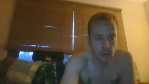 Snapshot of dingleberryjonesmagee chatting on April 17, 2026, 11:19 pm dingleberryjonesmagee online show from April 17, 2026, 11:19 pm