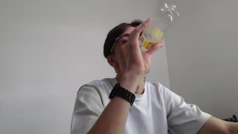 Dio online show from December 1, 2025, 1:27 pm