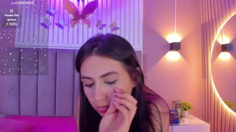 Snapshot of diosa_cristal chatting on January 18, 2025, 9:45 am Cristal online show from January 18, 2025, 9:45 am