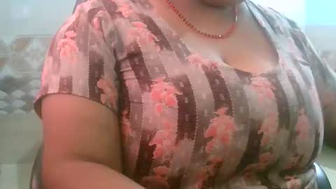 dipa2345 online show from November 2, 2025, 5:21 am