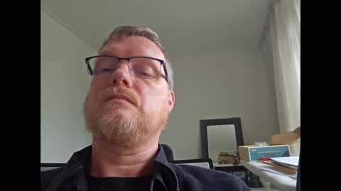 dirkkie1975 online show from February 24, 2026, 1:31 pm