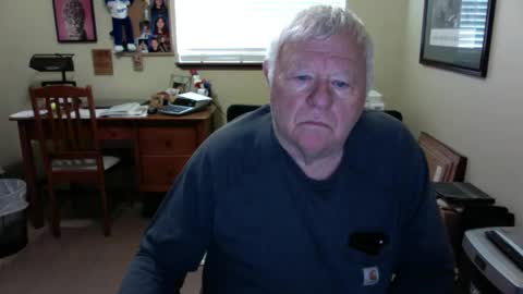 dirtrider195080438 online show from May 20, 2026, 5:30 pm