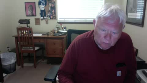 dirtrider195080438 online show from June 22, 2026, 8:06 pm