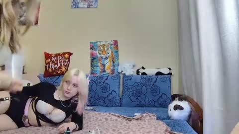 Dirty Kiss69 online show from June 14, 2026, 7:27 pm