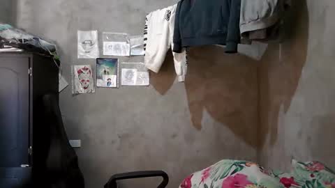 Snapshot of dirty_model chatting on April 21, 2026, 6:12 pm dirty model online show from April 21, 2026, 6:12 pm