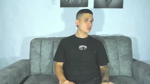 Snapshot of dirtyandsweet_ chatting on July 7, 2026, 11:42 pm David Julian independent online show from July 7, 2026, 11:42 pm