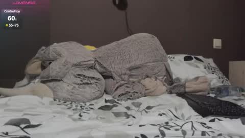 Snapshot of dirtydreamx chatting on December 2, 2024, 9:06 pm Aitana online show from December 2, 2024, 9:06 pm