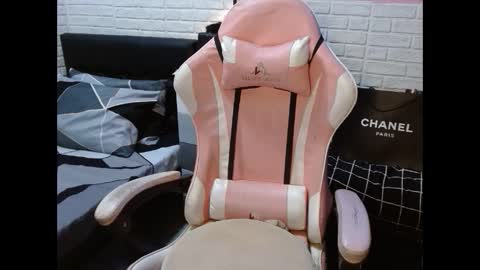 Snapshot of dirtylexa31 chatting on December 14, 2024, 7:46 pm LEXA online show from December 14, 2024, 7:46 pm