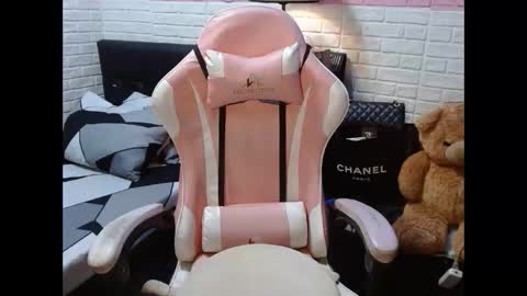 Snapshot of dirtylexa31 chatting on January 26, 2025, 1:58 pm LEXA online show from January 26, 2025, 1:58 pm