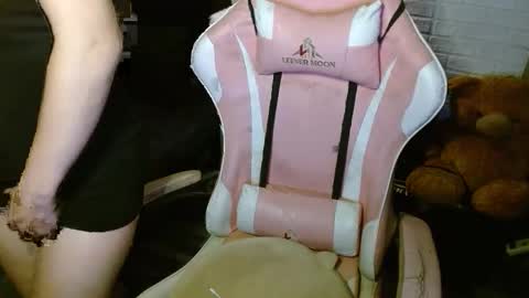 Snapshot of dirtylexa31 chatting on October 13, 2025, 2:06 pm LEXA online show from October 13, 2025, 2:06 pm