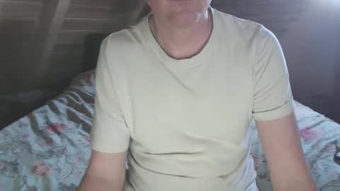 Snapshot of dirtynils0489 chatting on February 8, 2025, 12:28 pm Nils online show from February 8, 2025, 12:28 pm