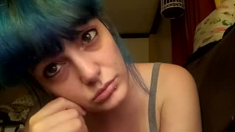 Crystal online show from October 5, 2025, 3:05 am