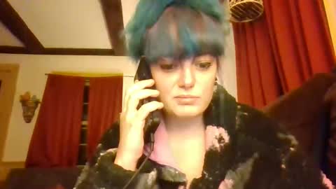 Crystal online show from October 30, 2025, 2:35 am