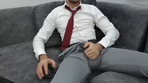 dirtyybooyy77 online show from November 27, 2025, 1:57 pm