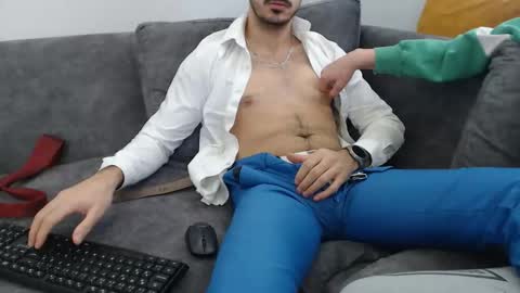 dirtyybooyy77 online show from January 15, 2026, 11:59 am