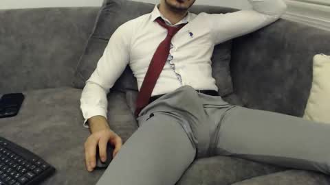 dirtyybooyy77 online show from February 26, 2026, 11:37 pm