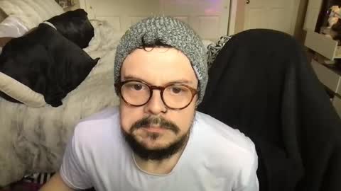 Snapshot of disastersurrounds chatting on March 2, 2026, 9:43 pm disastersurrounds online show from March 2, 2026, 9:43 pm