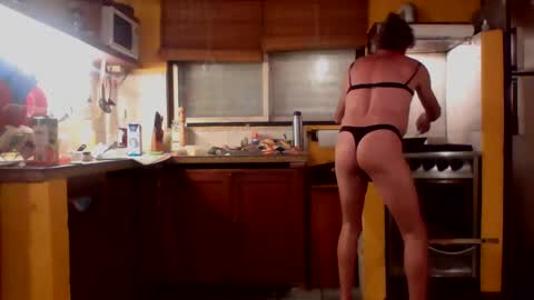 Snapshot of discretopasivo chatting on November 11, 2025, 1:27 am discretopasivo online show from November 11, 2025, 1:27 am